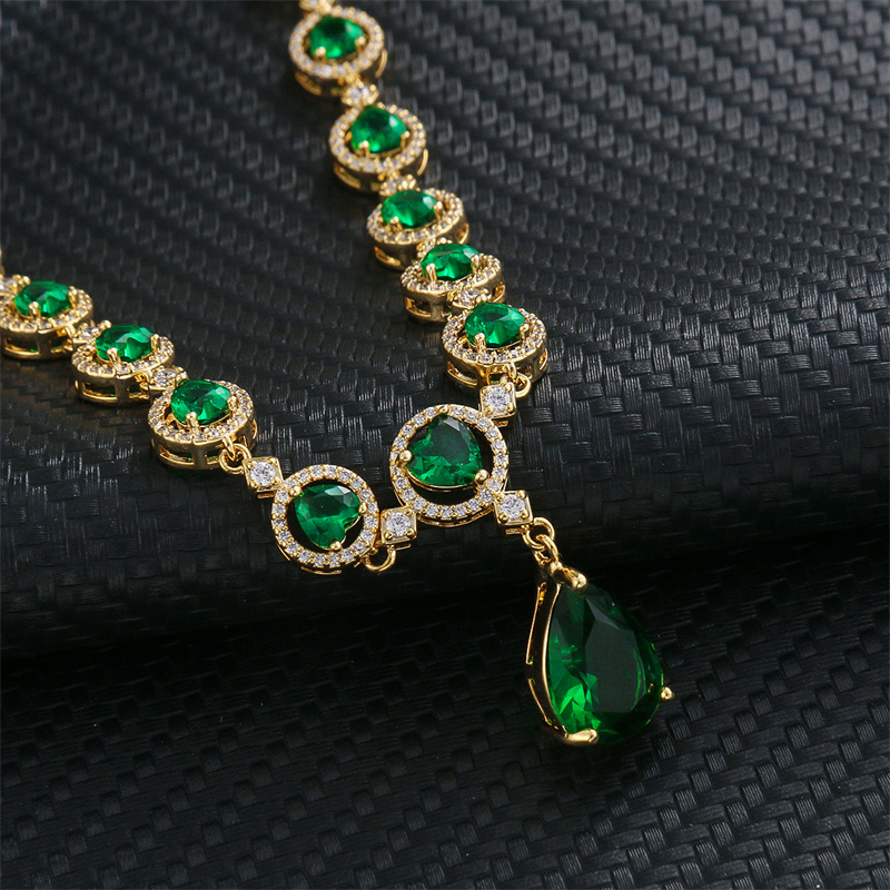 Jewelry design illustration for Nostalgic Glamour: Vintage and Retro Fashion Jewelry