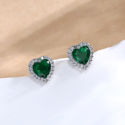 Why Cubic Zirconia Stud Earrings Are a Perfect Choice for Wholesale Buyers